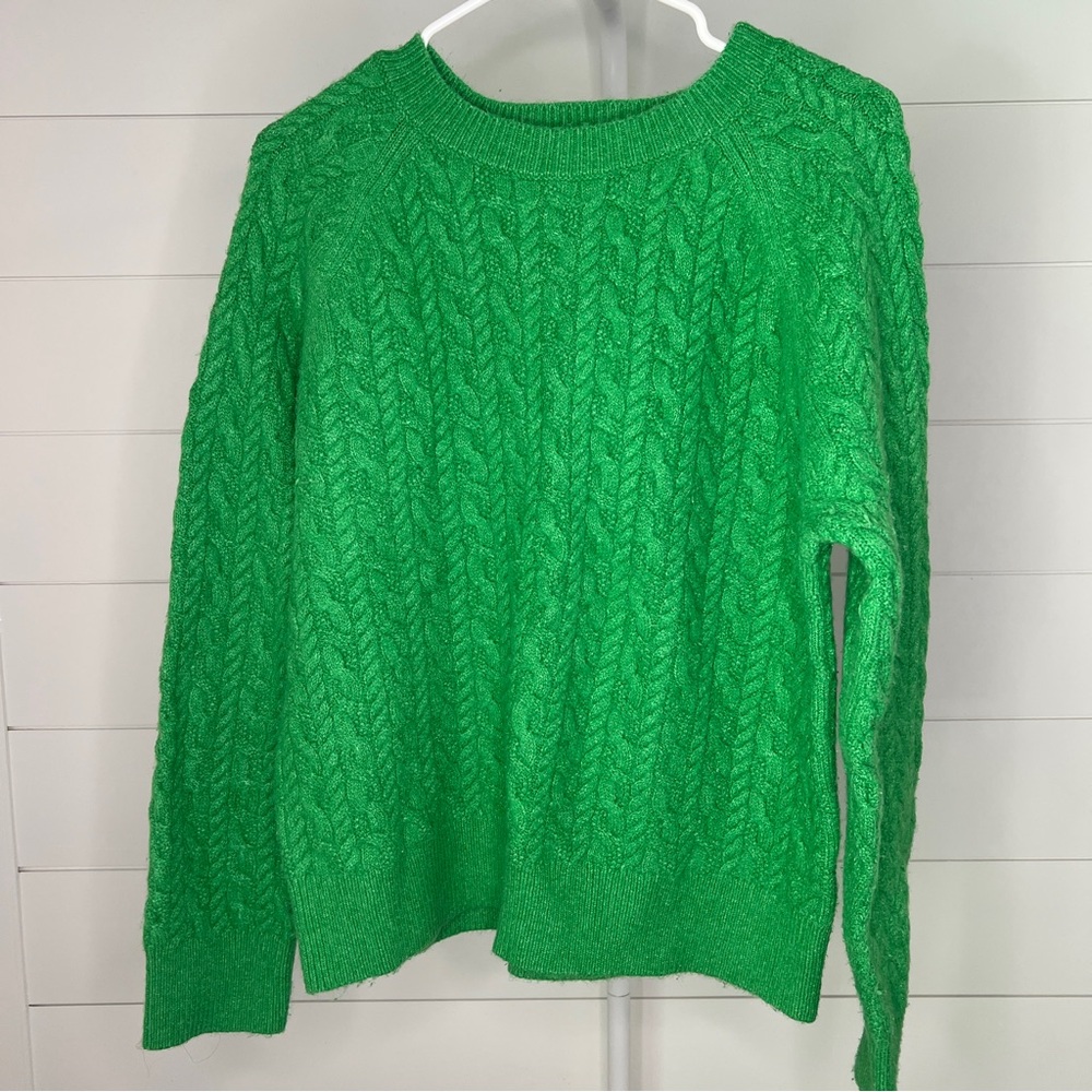 Vibrant Green Women's Cable Knit Sweater